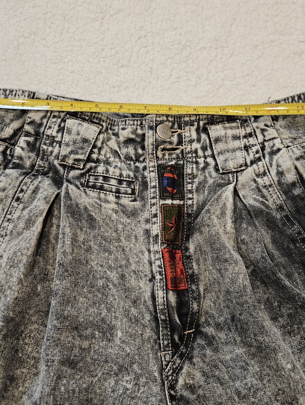 Vintage 80s Cotler Acid Wash Denim Shorts Size 32 –  Pleated Retro Jean Shorts - Picture 5 of 8